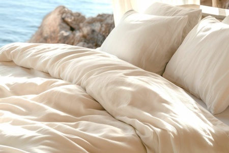 organic percale duvet ccover set lifestyle classic ivory 003