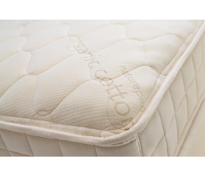 verse corner close up