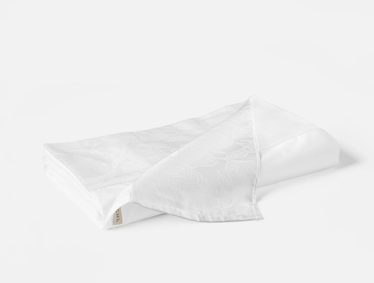 SP25 HeritageOrganicJacquardBorder FlatSheet AlpineWhite 3684 3cfa4d79 c72e 434c 9d32 2306f46cd310